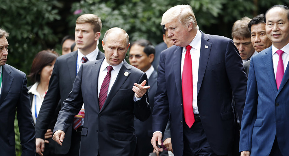 Tổng thống Putin và Tổng thống Trump điện đàm khẩn cấp