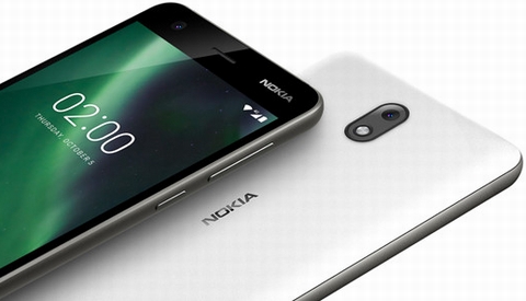 Nokia 2 (2,39 triệu đồng). Nokia 2 được trang bị khả năng kháng nước với chuẩn IP52, không đảm bảo dùng dưới nước nhưng có thể chống lại các tia nước bắn vào máy, tăng độ bền bỉ cho sản phẩm. “Trái tim” của thiết bị là vi xử lý Snapdragon 212 4 nhân tốc độ 1.3 GHz. Máy có RAM 1 GB, ROM 8 GB với khả năng mở rộng qua thẻ nhớ microSD. 
