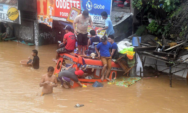 Bão gây ra tình trạng ngập lụt trên đảo Mindanao. (Ảnh: Reuters)