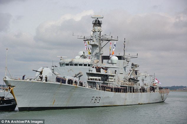 Tàu HMS St Albans của Hải quân Hoàng gia Anh