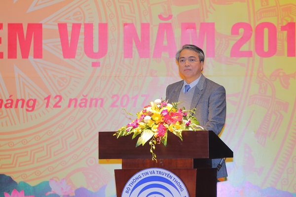 Chủ tịch hội đồng thành viên VNPT Trần Mạnh Hùng chia sẻ tại Hội nghị triển khai nhiệm vụ 2018 của Bộ Thông tin và Truyền thông diễn ra sáng 22/12 tại Hà Nội.