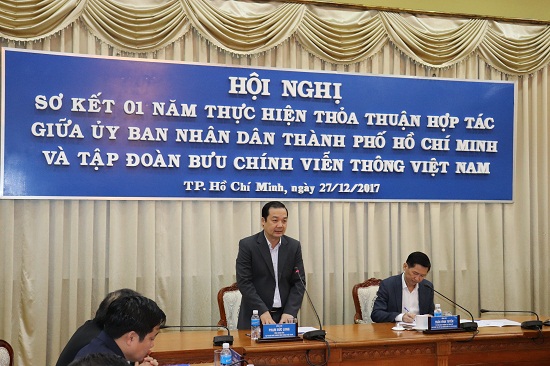 Ông Phạm Đức Long - Thành viên Hội đồng thành viên, Tổng Giám đốc Tập đoàn VNPT phát biểu lại  Hội nghị