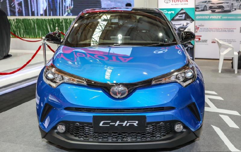 Xe++ - Toyota C-HR có giá bán hơn 800 triệu đồng tại Malaysia (Hình 3).