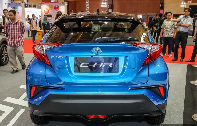 Xe++ - Toyota C-HR có giá bán hơn 800 triệu đồng tại Malaysia (Hình 4).