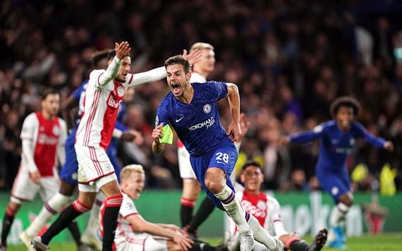 Chelsea ngược dòng không tưởng dù bị dẫn 3 bàn!