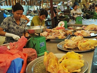 Các điểm kinh doanh ăn uống bị kiểm tra đột xuất
