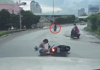 Nên bắt buộc lắp camera hành trình trên ô tô