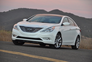 Hyundai ra xe Sonata Turbo 2013 độc đáo