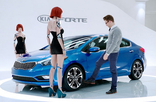  Sốc người mẫu Kia Forte hành hung khách