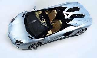 Siêu xe Lamborghini Aventador mui trần cháy hàng