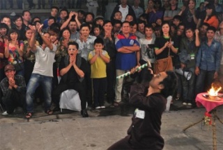 Giám khảo lồi mắt, hú tim, bạt vía vì tài năng Got Talent