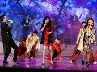 Diva, divo Việt cùng hát chào mùa Xuân