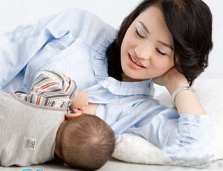 Kiêng cữ sau sinh: Theo dân gian hay hiện đại?