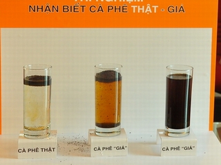 Cách phân biệt cà phê thật và phụ gia độc hại