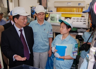 Chủ tịch TP Hà Nội: Doanh nghiệp khó khăn, hãy kiến nghị!