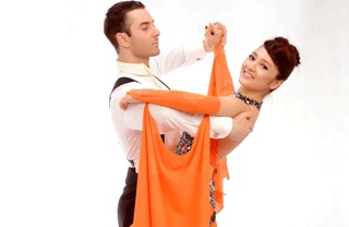 Bảo Anh The Voice cặp kè với “cạ” của Minh Hằng