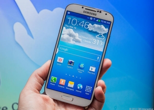 Galaxy S4 có đáng &quot;đồng tiền bát gạo&quot;?