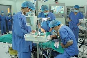Phẫu thuật bệnh nhi mắc Hội chứng Apert hiếm gặp
