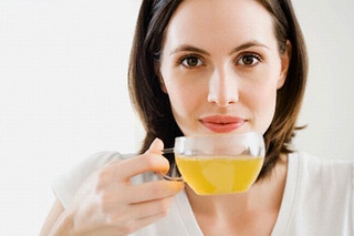 3 lý do để phụ nữ văn phòng nên uống trà