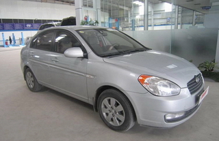Chọn mua ô tô cũ với 400 triệu