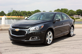 GM ra mắt xe sedan hạng trung Chevrolet Malibu