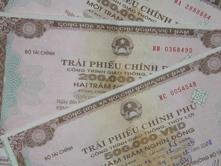 Sôi nổi thảo luận về trái phiếu Chính phủ