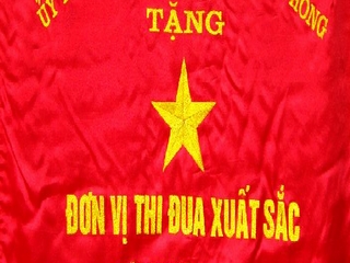 Không xử lý cán bộ để được... khen thưởng