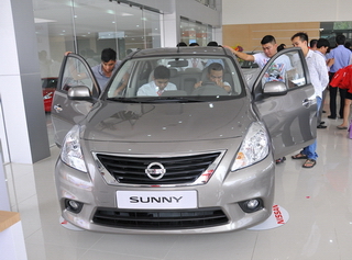 Giá xe nhỏ Sunny bất ngờ thấp hơn dự kiến