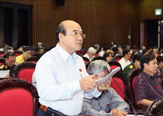 Gây lãng phí thời gian cũng bị “định tội”