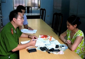 Ôsin trộm vàng, đưa tình nhân về nhà chủ... &quot;tâm sự&quot;