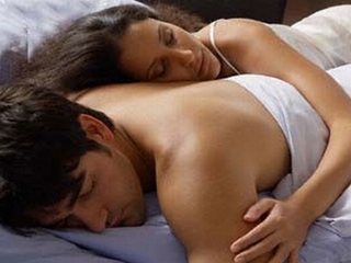 Đàn ông cũng tiết kiệm ngay cả khi &quot;yêu&quot;