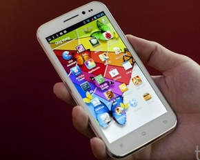 Các smartphone cỡ bự, hỗ trợ hai SIM giá bình dân