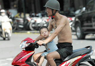 Bỏ dự thảo phạt “không áo lót, nói tục&quot;