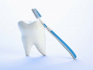 Điện thoại, bàn chải đánh răng bẩn hơn cả bồn cầu