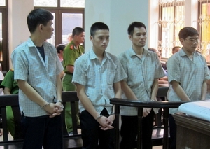 Giữ nguyên án sơ thẩm vụ chém giám đốc bệnh viện