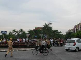 Đình chỉ khởi tố, truy nã đối tượng xả súng