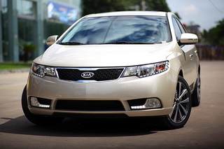 Kia Forte tăng giá 10 triệu đồng