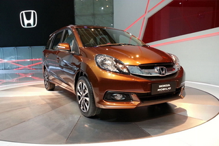 Honda trình làng xe đa dụng giá rẻ
