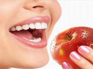 Mẹo nhỏ làm trắng răng