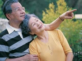 Nỗi lo tế nhị của đàn ông tuổi xế chiều