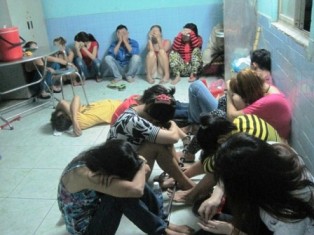 Choáng: U60 gạ công an mua dâm