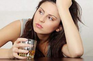 Phụ nữ hay stress dễ bị mắc chứng Alzheimer