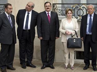 Assad sẽ bị “hạ gục” bởi một nữ tướng?