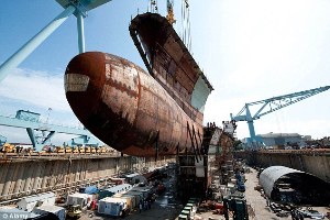  Cận cảnh &quot;ráp nối&quot; siêu tàu sân bay của Mỹ
