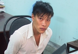 Giết chủ nợ, hãm hiếp rồi cướp tài sản