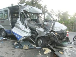 Ngày cuối tuần, 41 người thương vong vì tai nạn giao thông