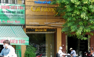 Thêm nạn nhân của bác sĩ Tường nhập viện