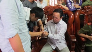 Bắt &quot;nhà tâm linh&quot; làm giả hài cốt, di vật, mộ liệt sỹ