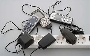 Sạc pin điện thoại bằng tín hiệu âm thanh và WiFi