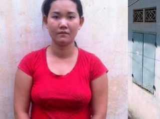 Phẫn nộ bảo mẫu “tra tấn” bé 18 tháng đến chết